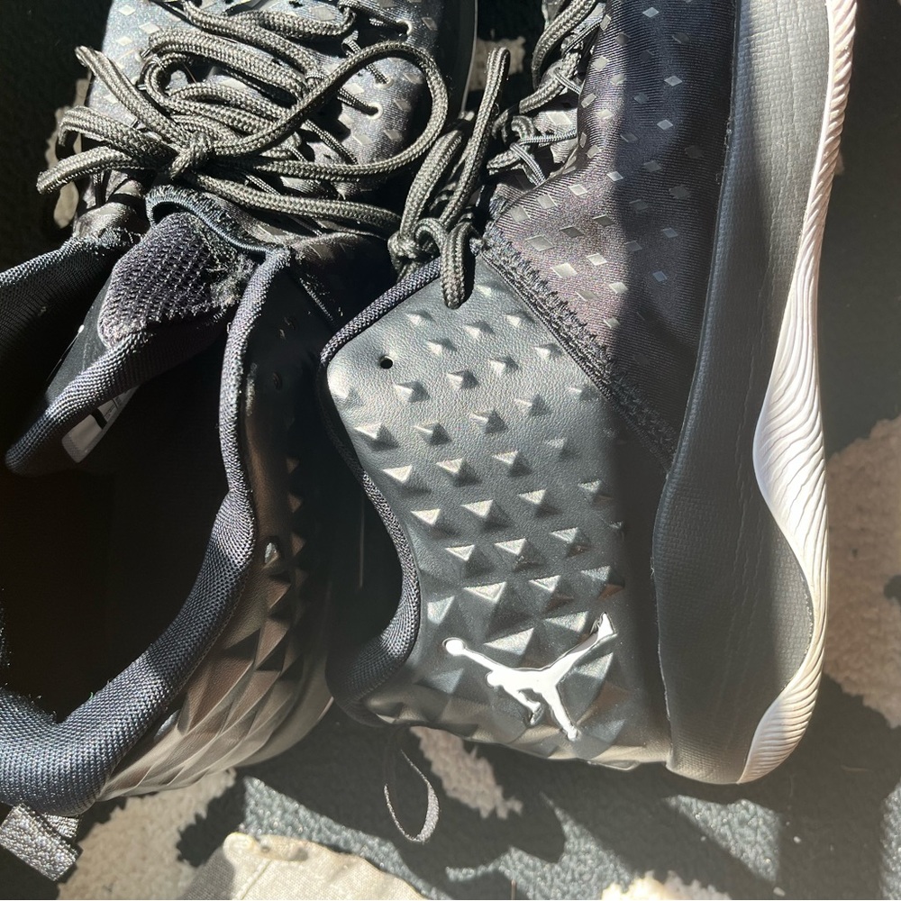 Jordan’s Eclipse - image 7